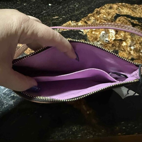 Disney Dooney & Bourke Wristlet "The Nutcracker and the Four Realms" Collection - Picture 3 of 8